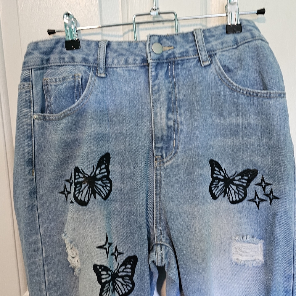 SHEIN Light Blue Butterfly Distressed Boyfriend Jeans Women's Sz M (U.S. 6)